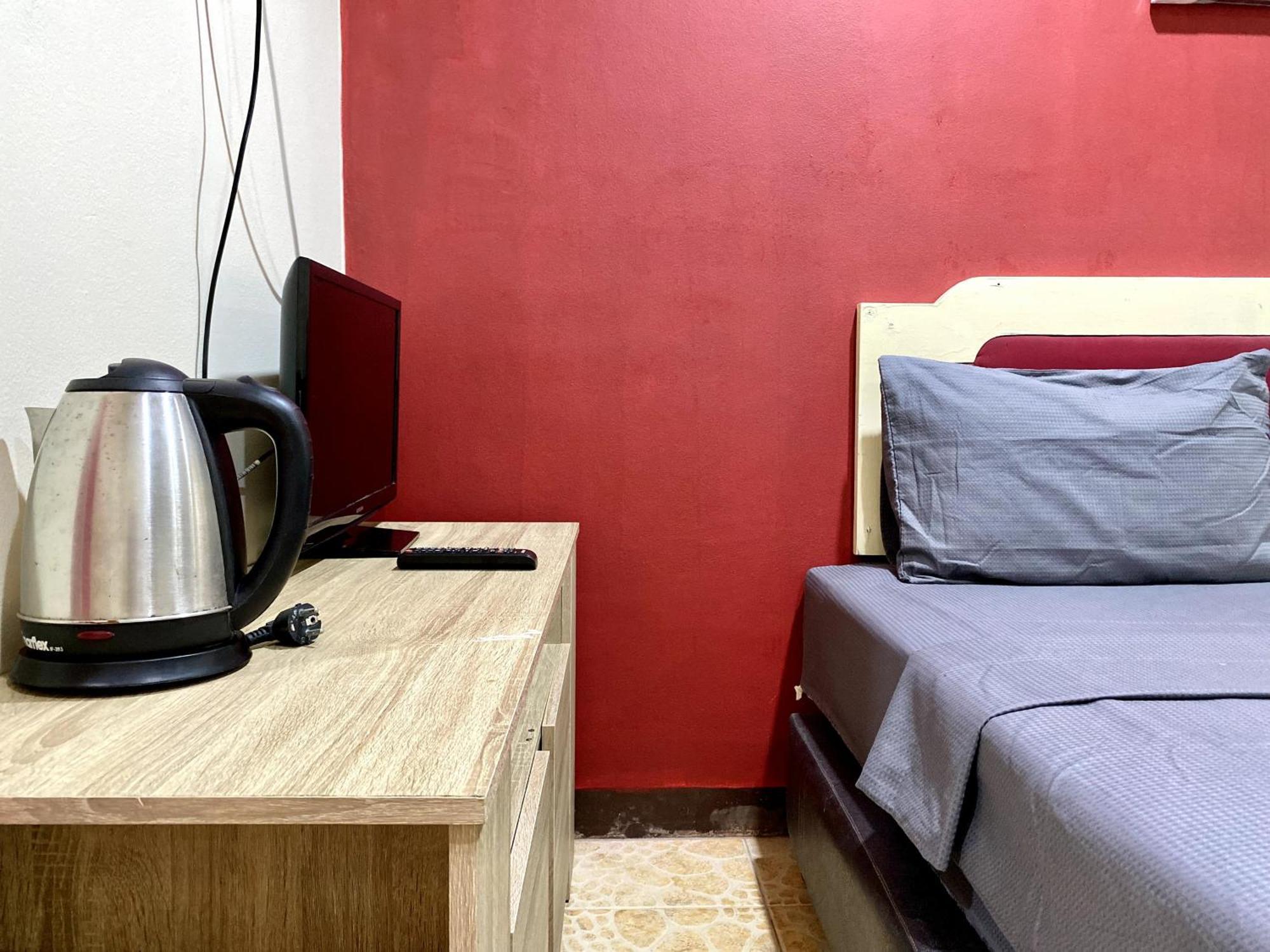 Patong Adventure Hostel Dış mekan fotoğraf
