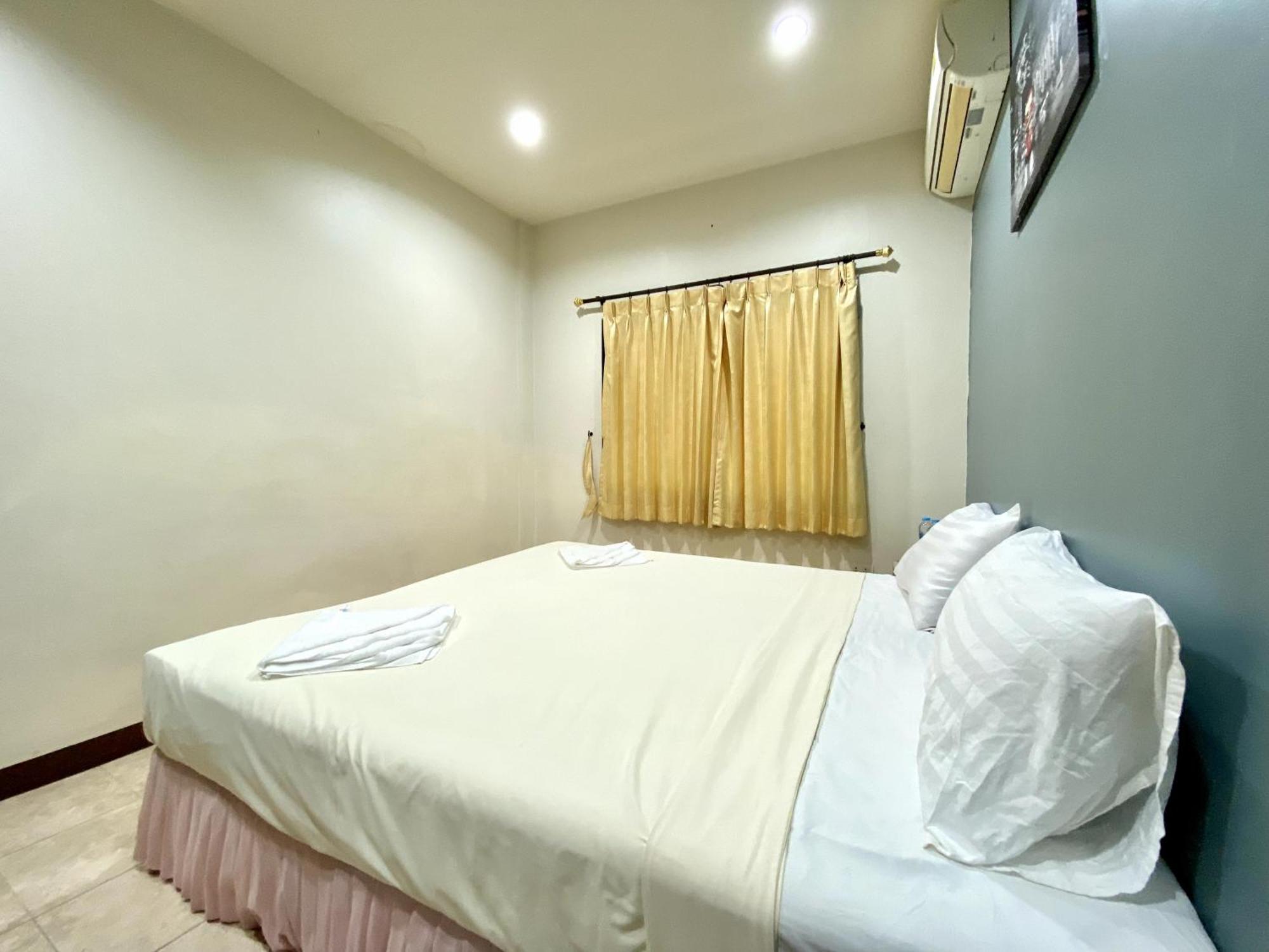 Patong Adventure Hostel Dış mekan fotoğraf